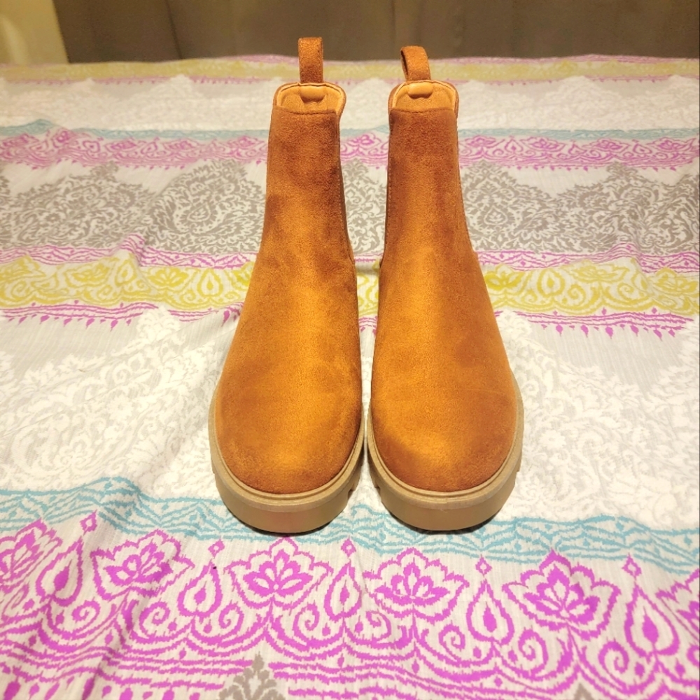 Pull On Suede Chelsea Boots
